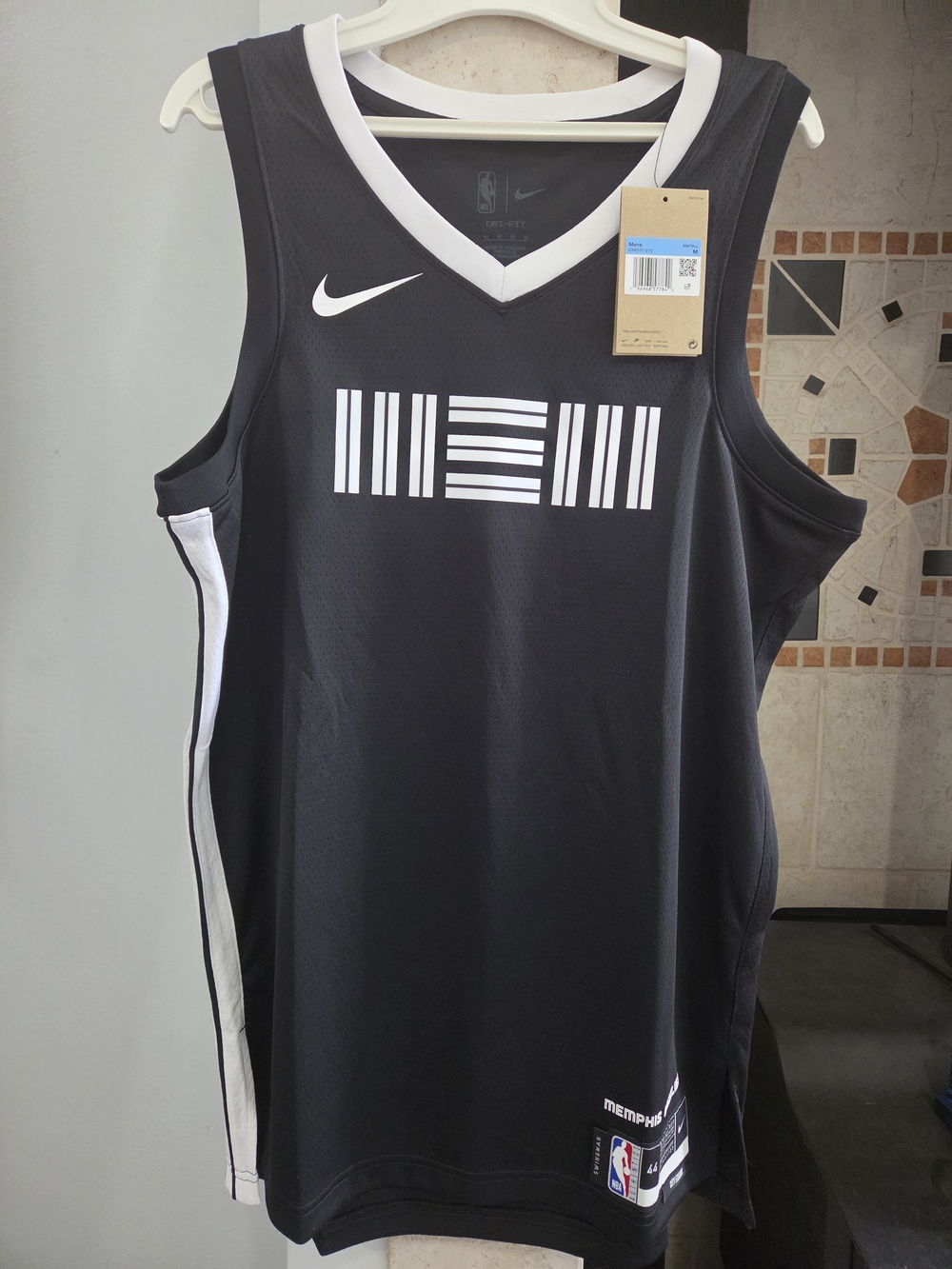 Nike Memphis Grizzlies 2023-2024 City Edition Basketball Jersey-Black/White
